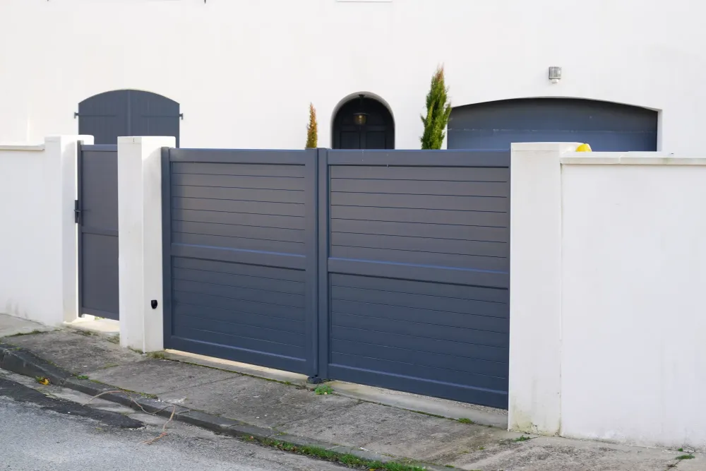 Installation portail près de Martillac